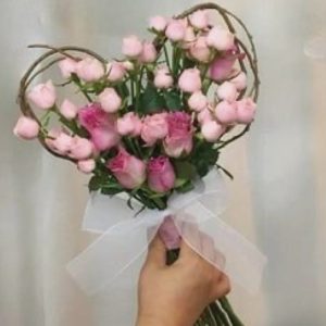 Wreath Heart Bouquet Cover Photo